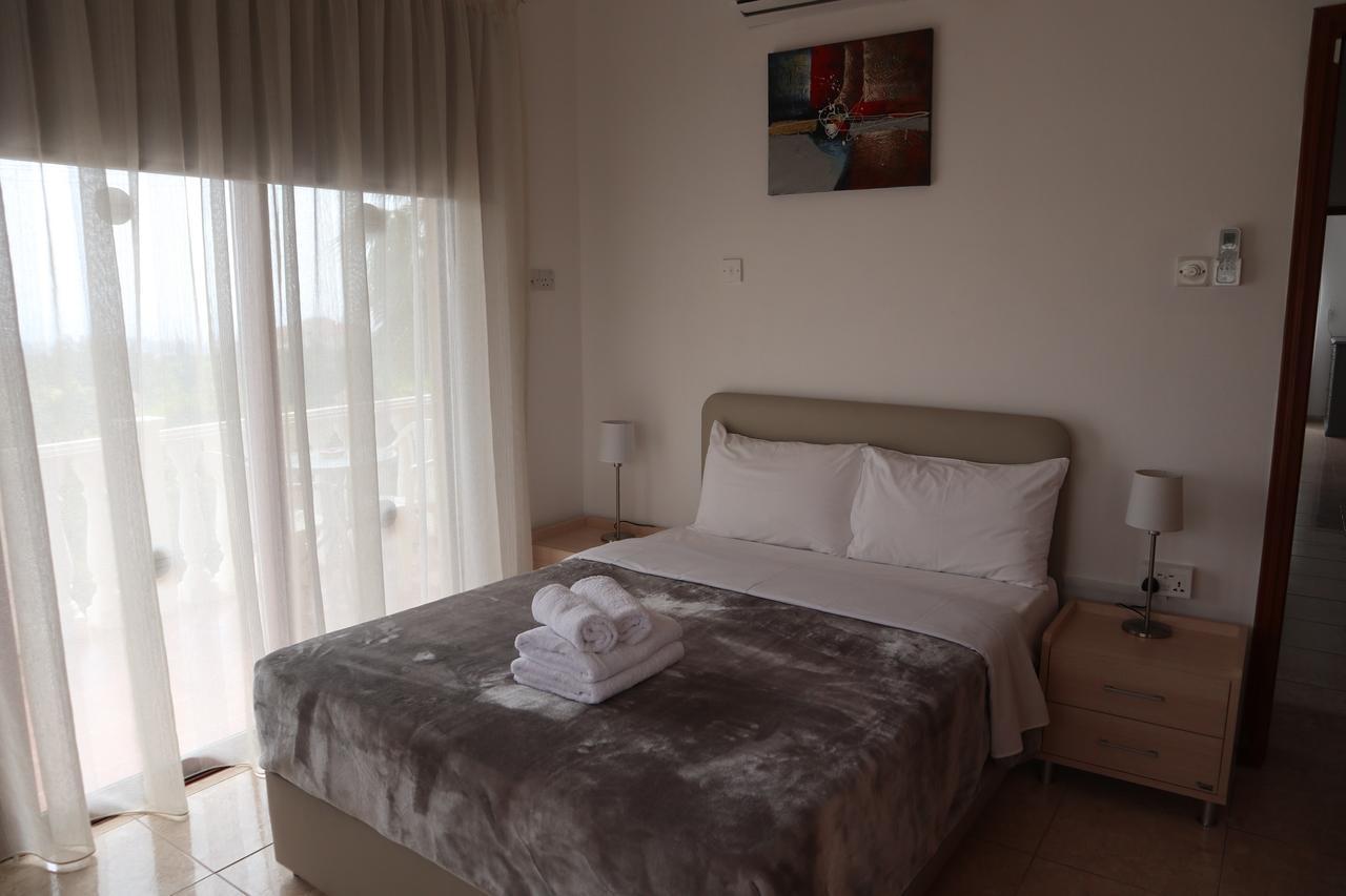 Villa Lp Peyia Extérieur photo