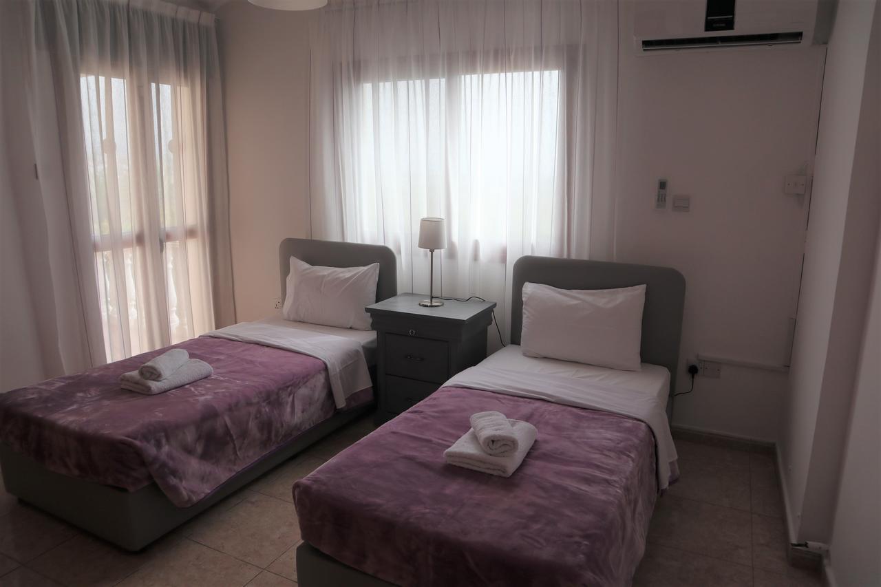Villa Lp Peyia Extérieur photo