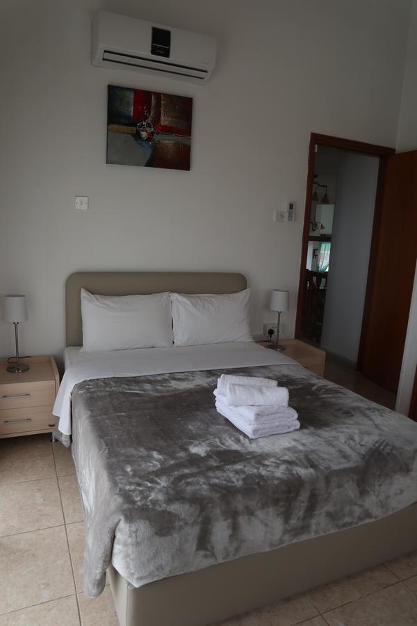 Villa Lp Peyia Extérieur photo