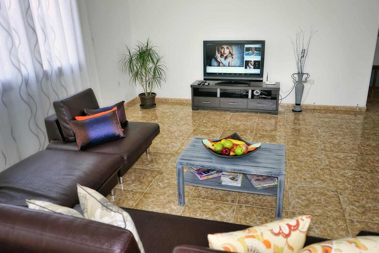 Villa Lp Peyia Extérieur photo